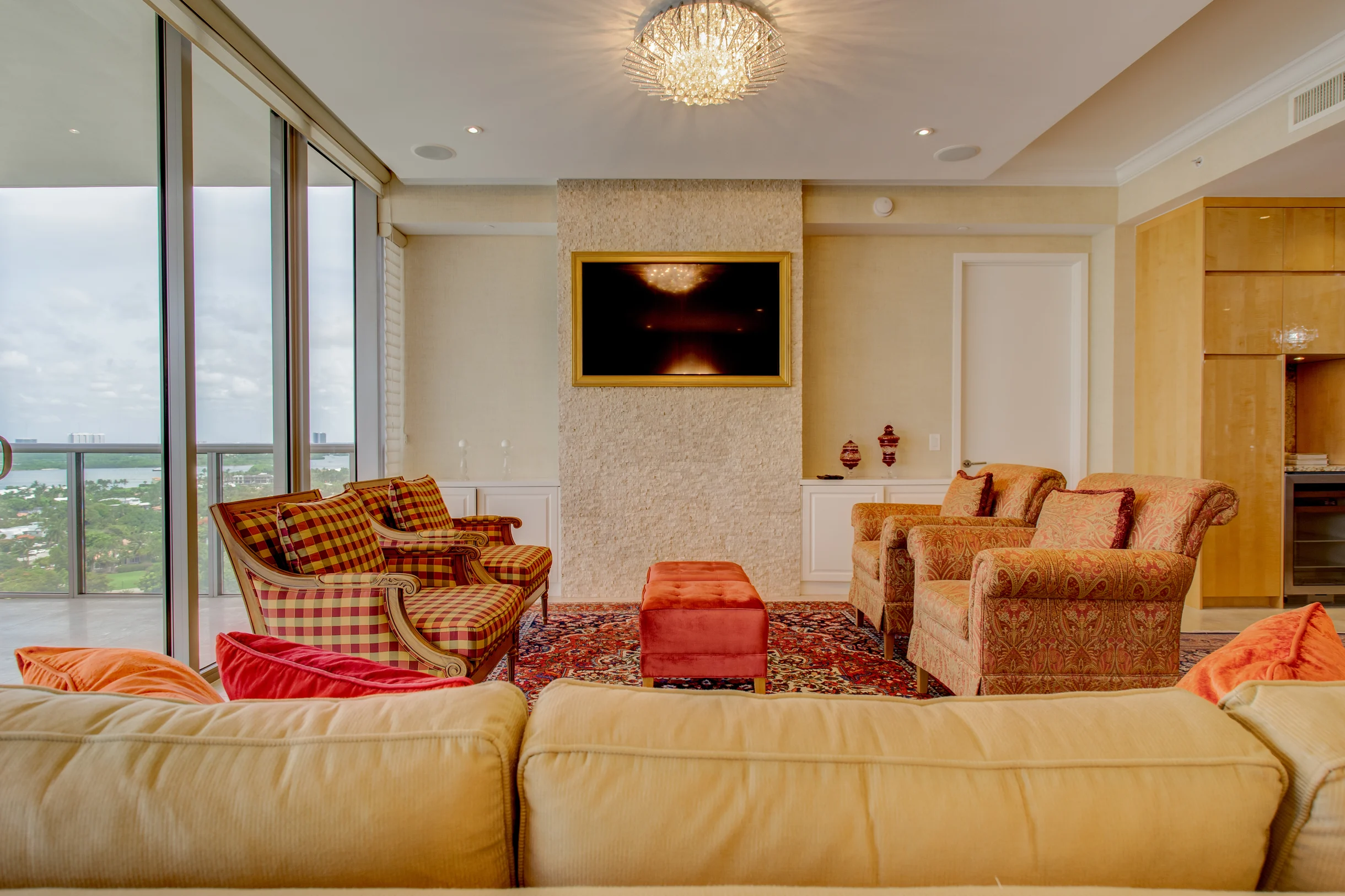 Condo in Bal Harbour property photo 4