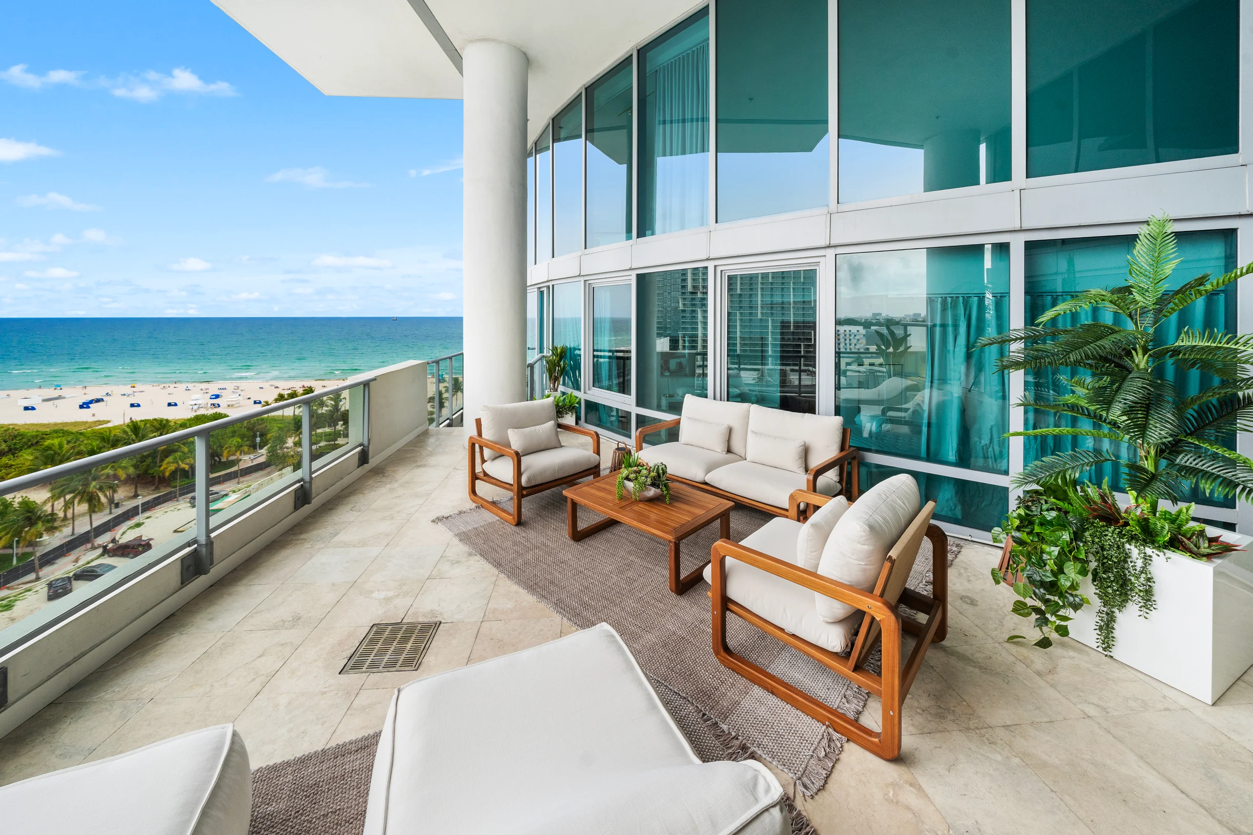 Condo in Miami Beach property photo 5