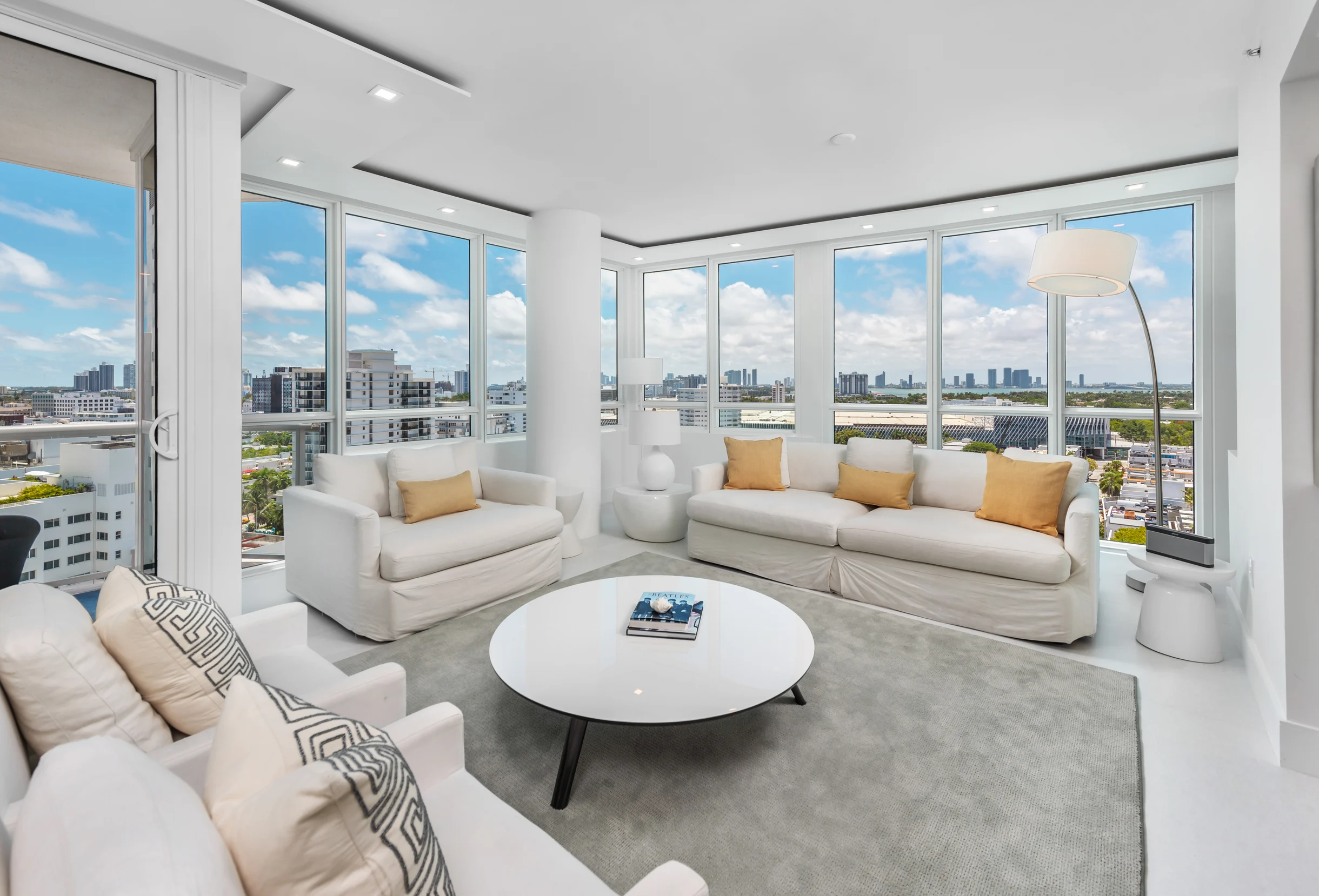 Condo in Miami Beach property photo 1