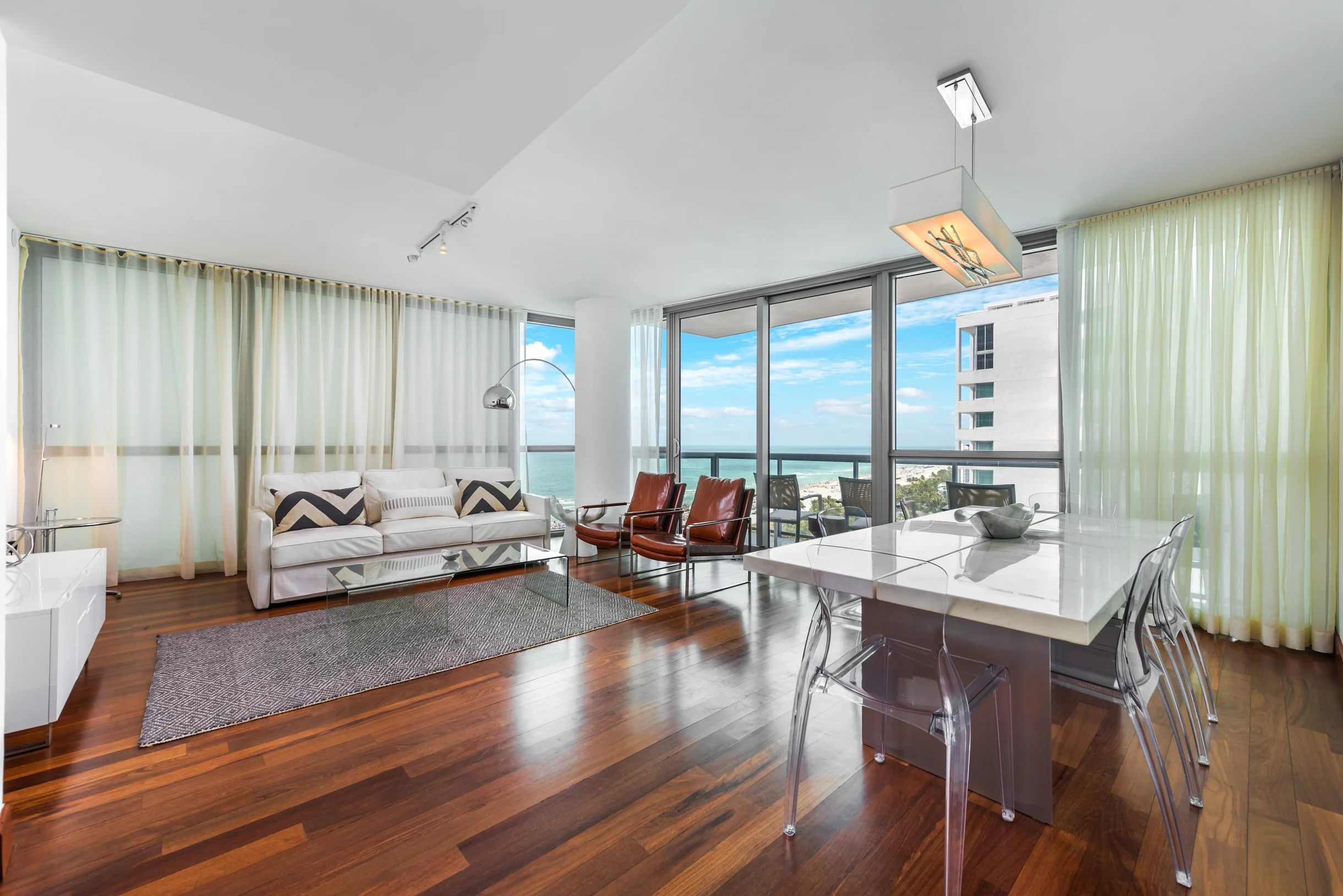 Condo in Miami Beach property photo 1