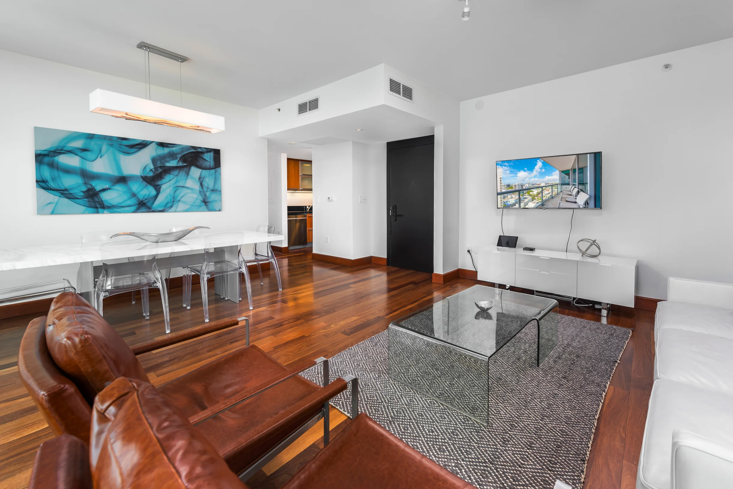 Condo in Miami Beach property photo 5