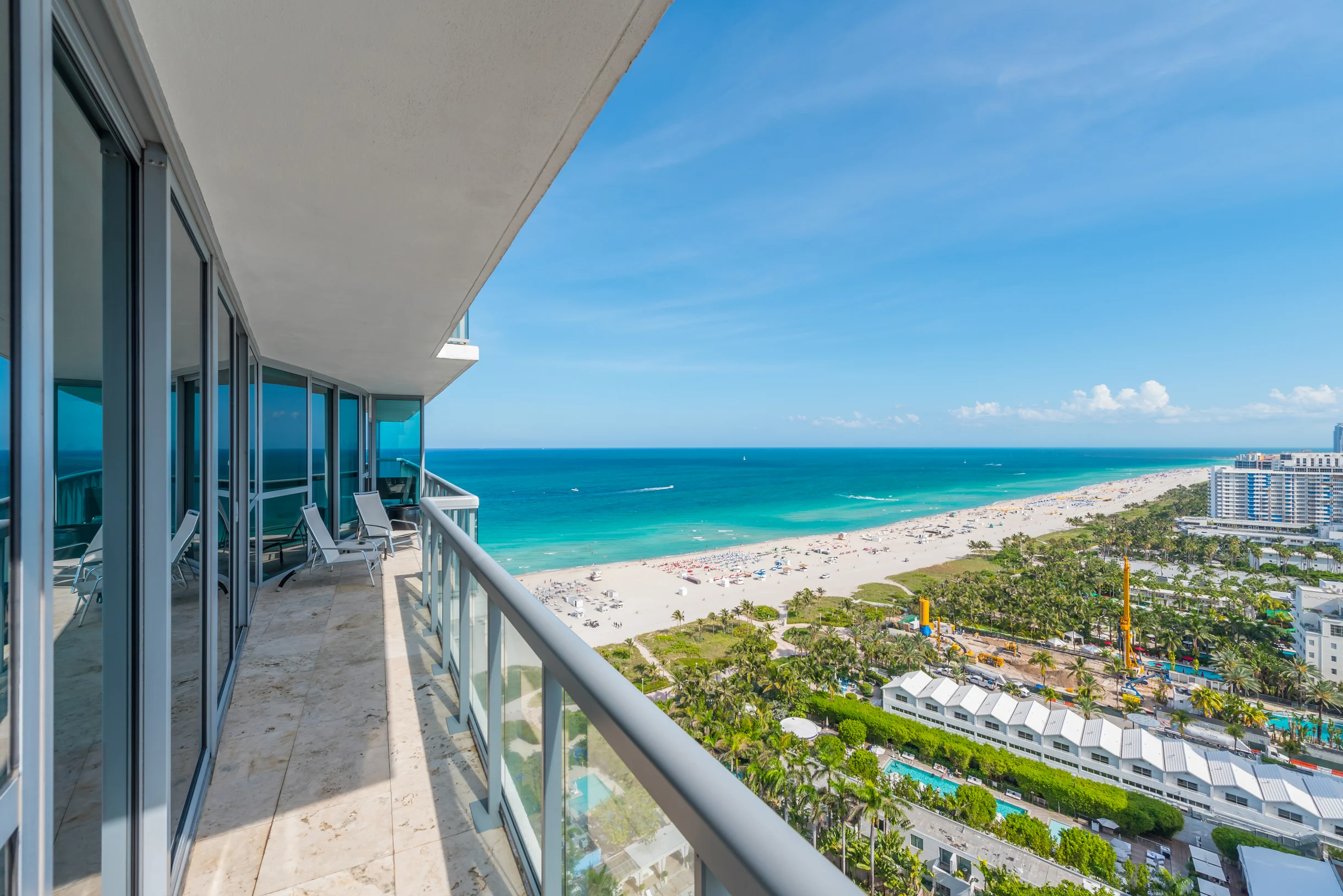Condo in Miami Beach property photo 3
