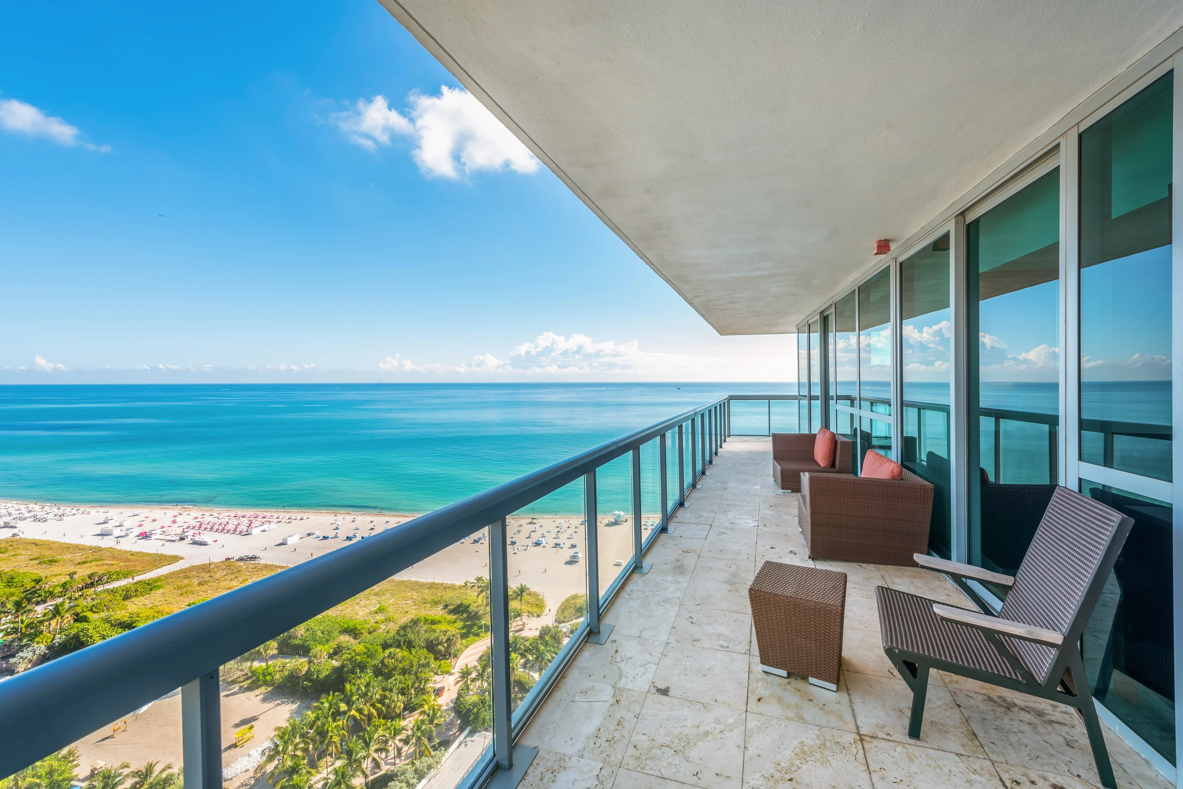 Condo in Miami Beach property photo 5
