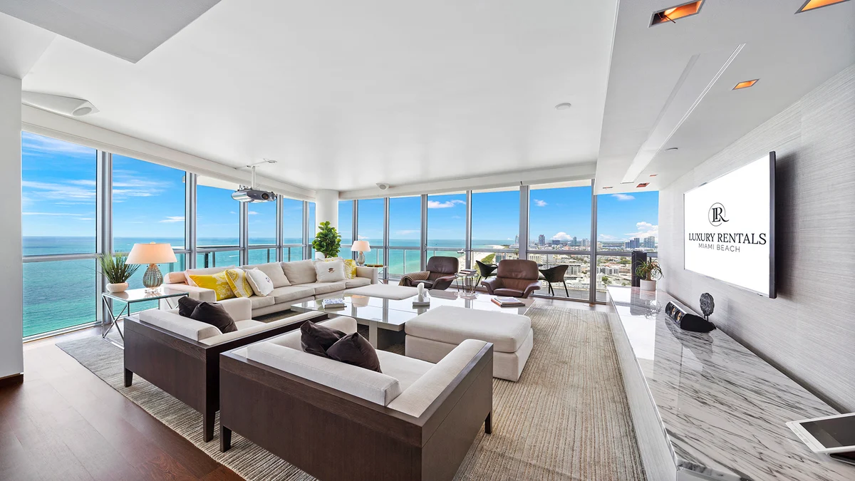 Home in Miami Beach property photo 2