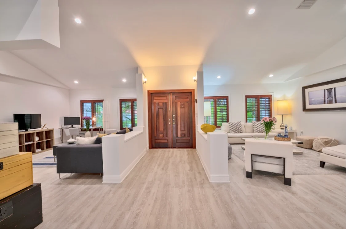 Property in Key Biscayne property photo 4