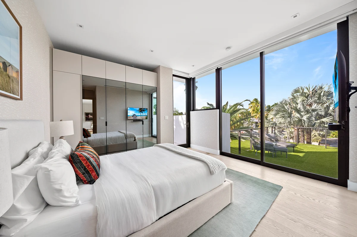 Property in Miami Beach property photo 5