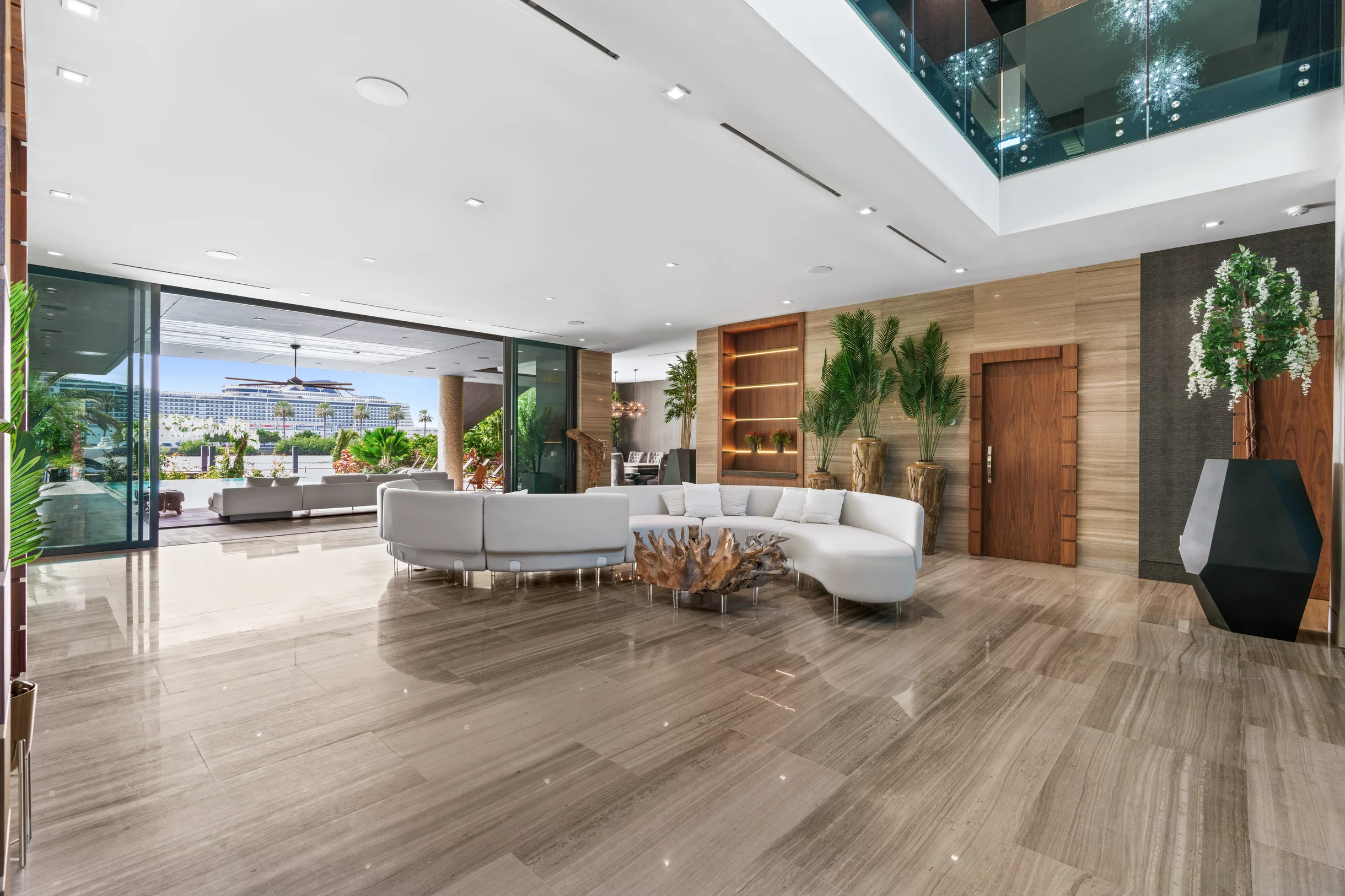 Property in Miami Beach property photo 4