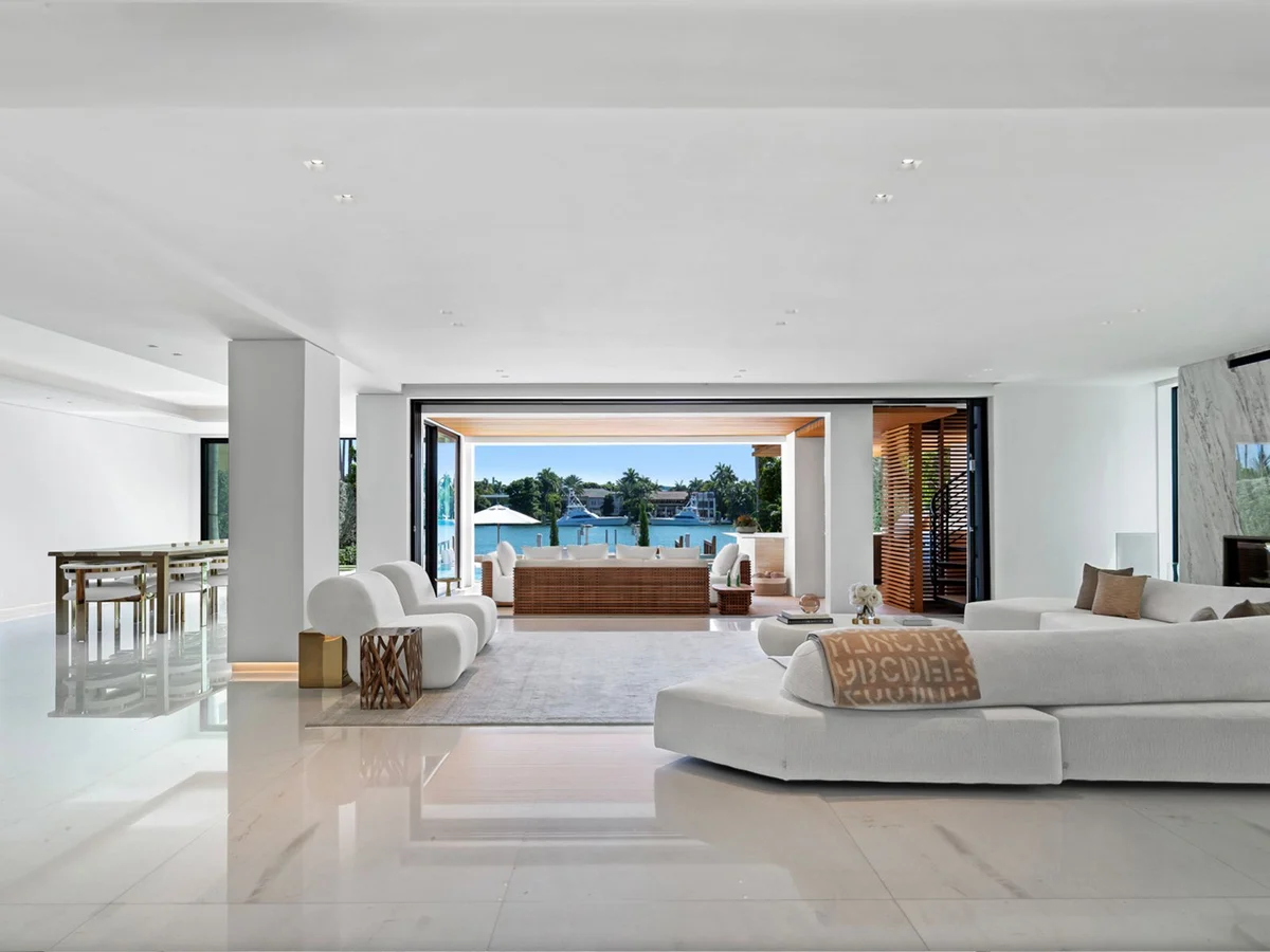 Property in Miami Beach property photo 5