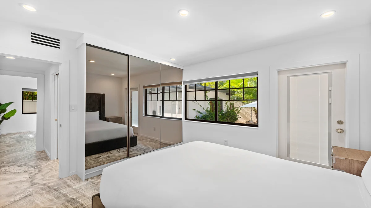 Bedroom 3 image 1