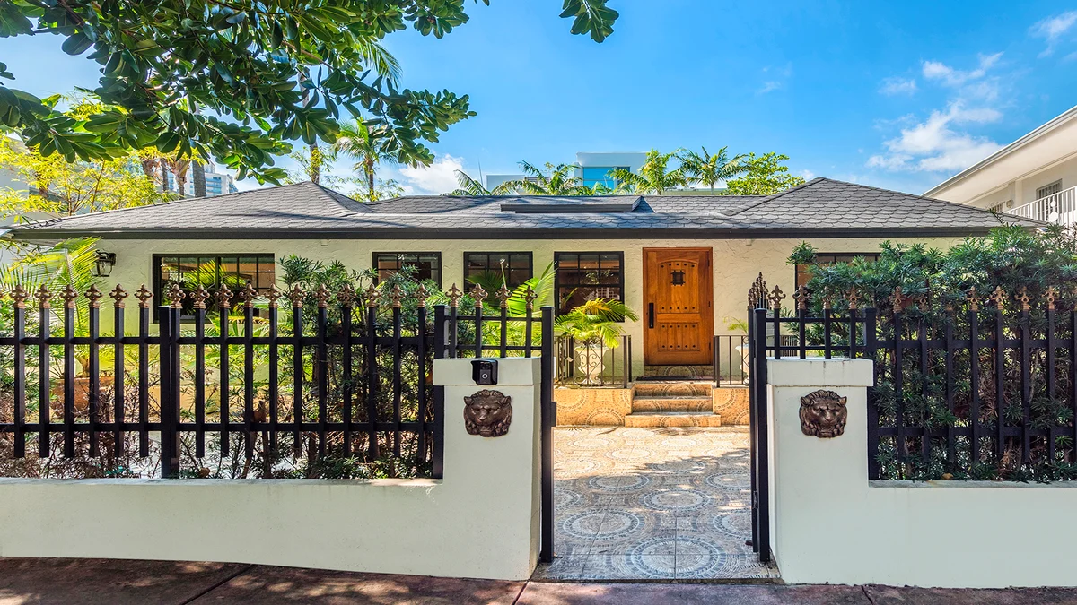 Property in Miami Beach property photo 2