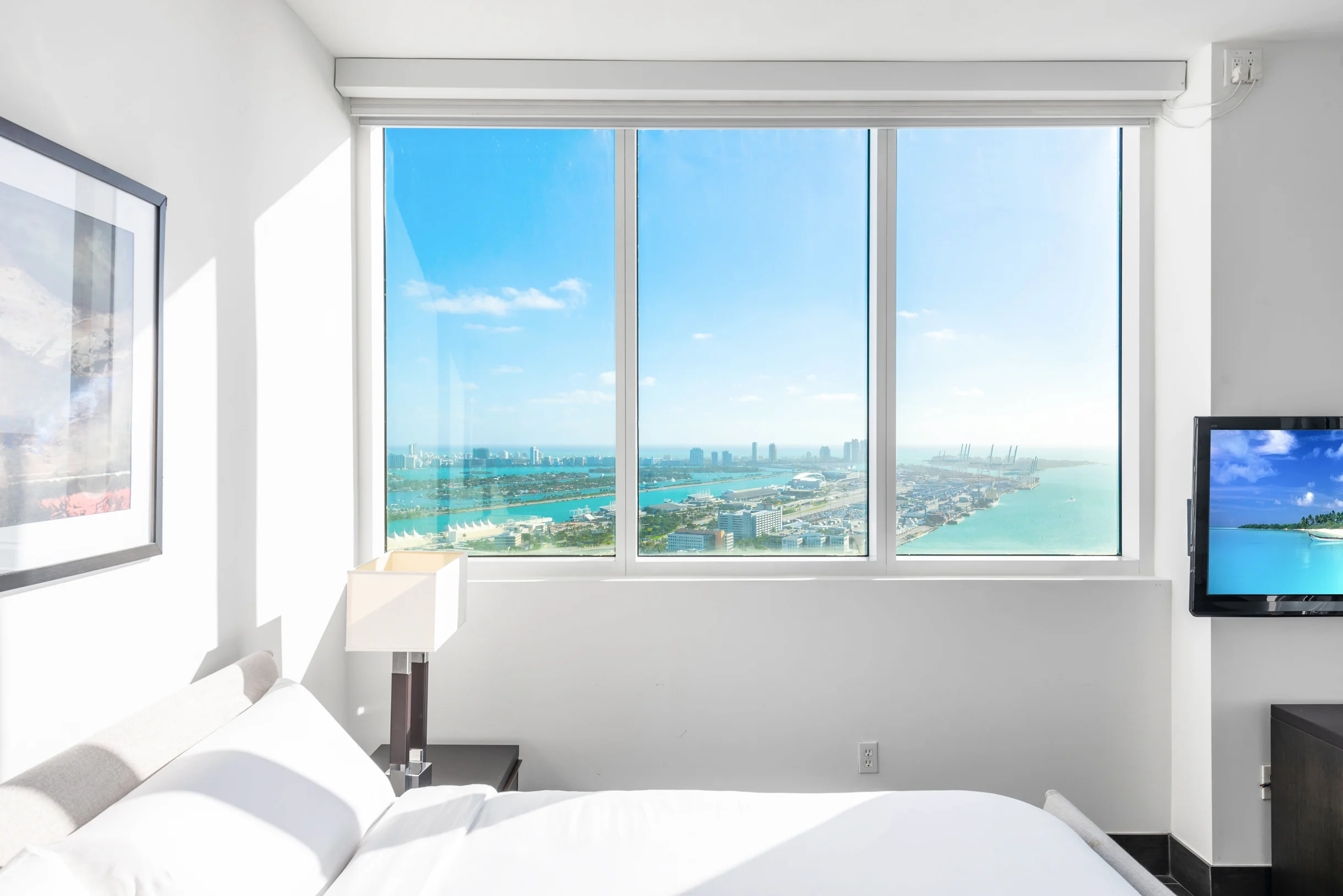 Condo in Miami property photo 2
