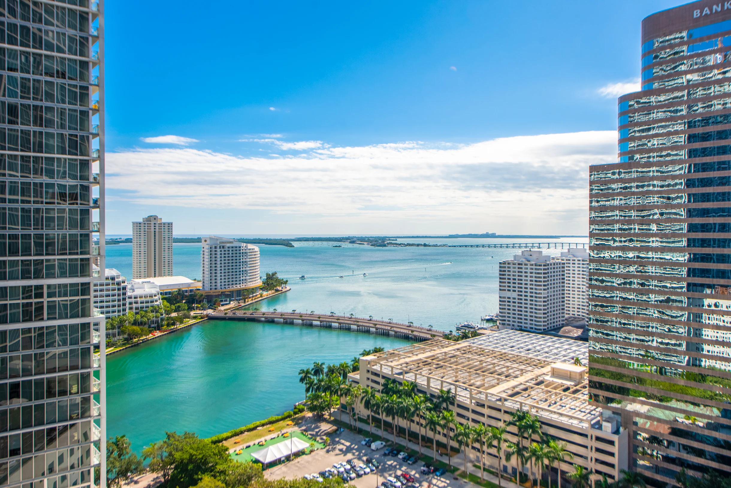 Condo in Miami property photo 2