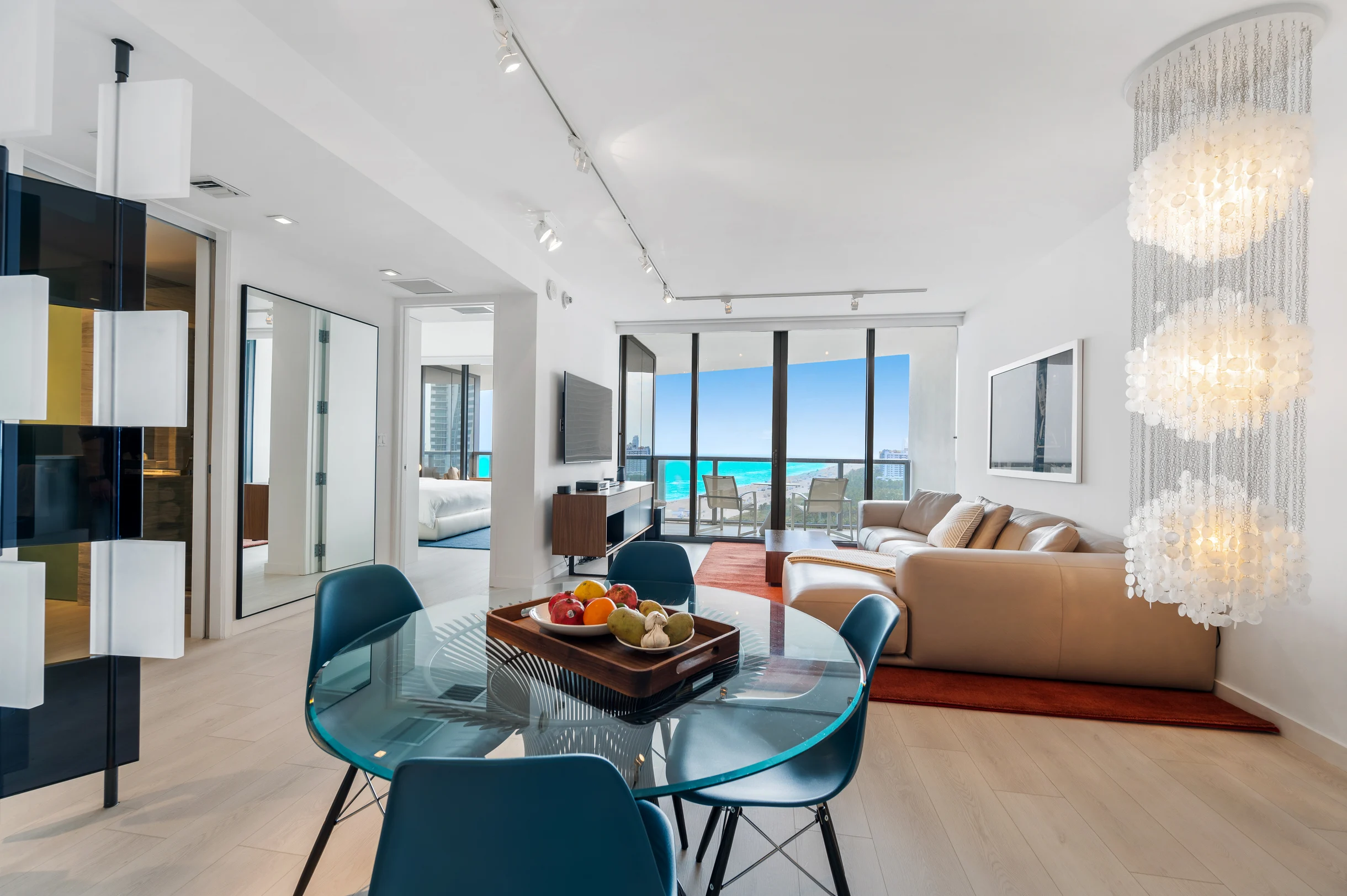 Condo in Miami Beach property photo 3