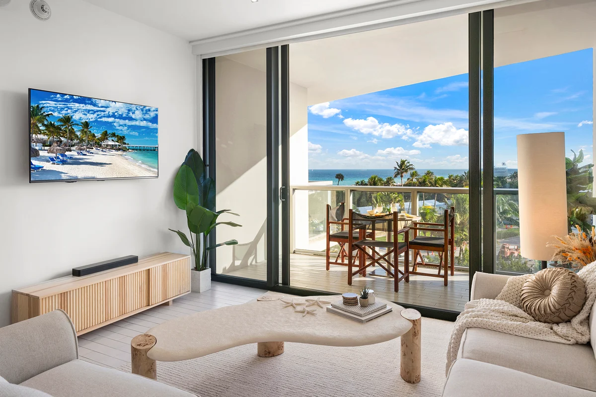 Condo in Miami Beach property photo 5