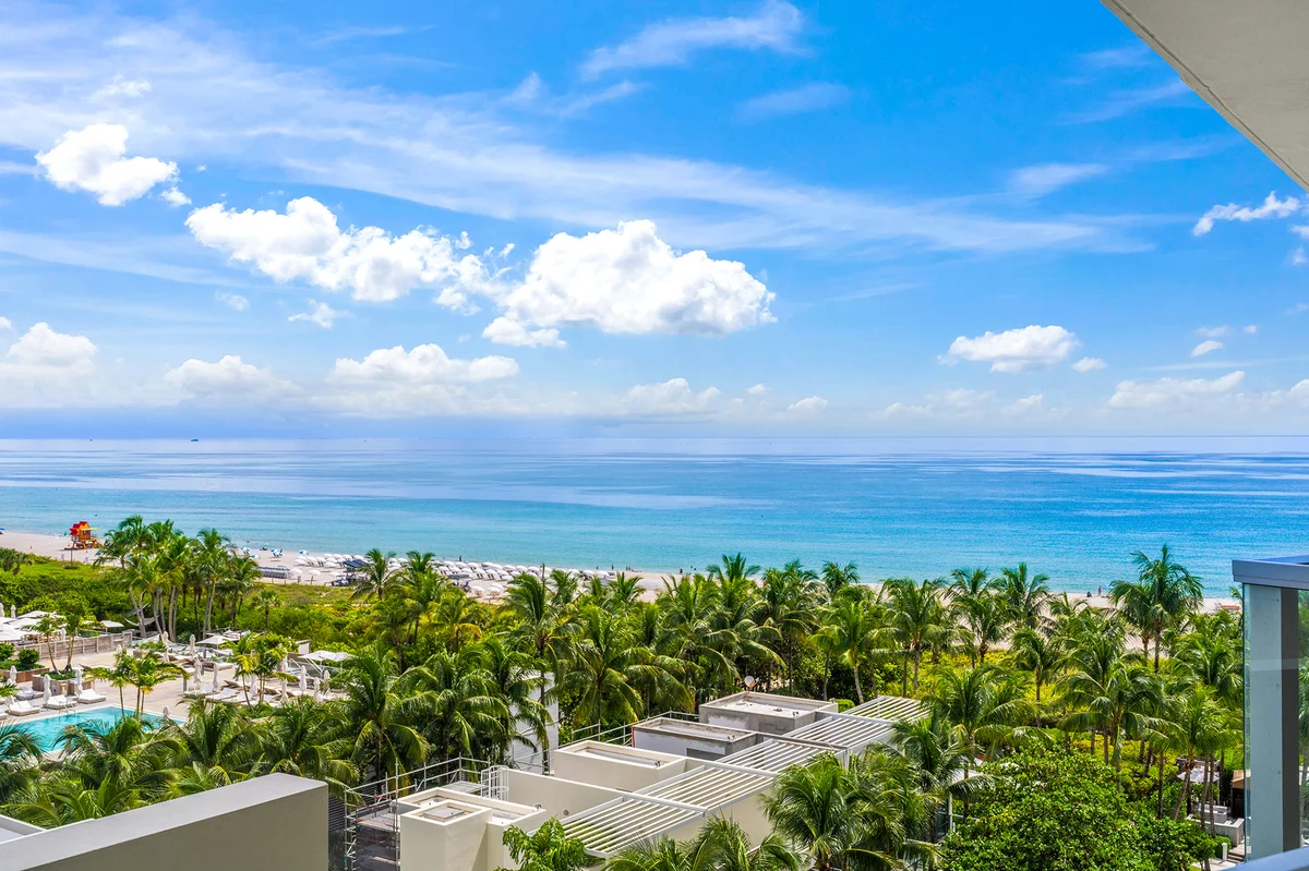 Condo in Miami Beach property photo 5