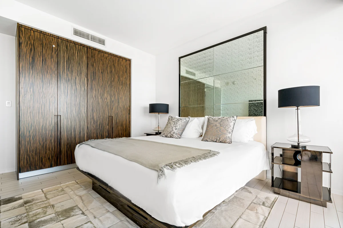 Bedroom 1 image 1