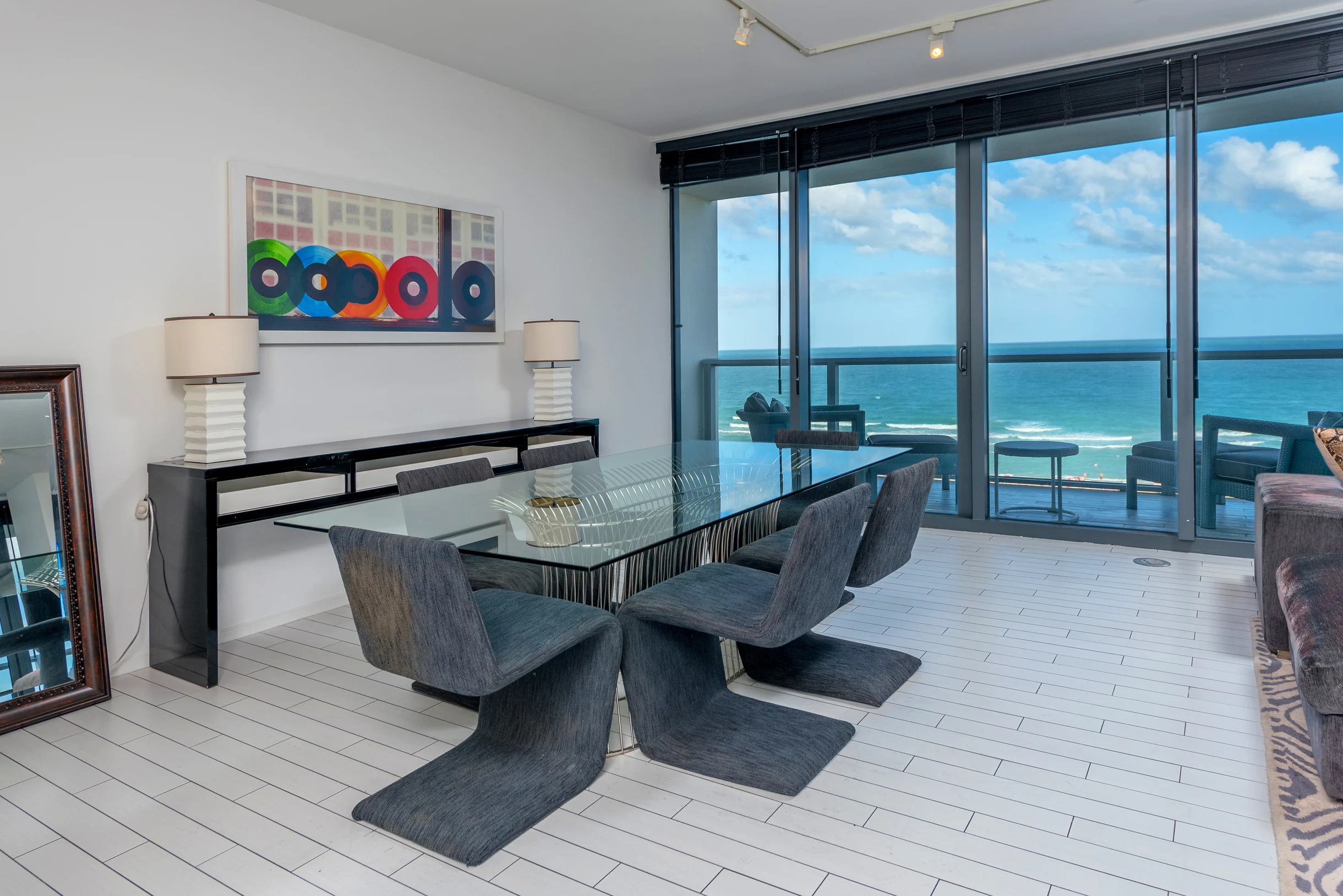Condo in Miami Beach property photo 3