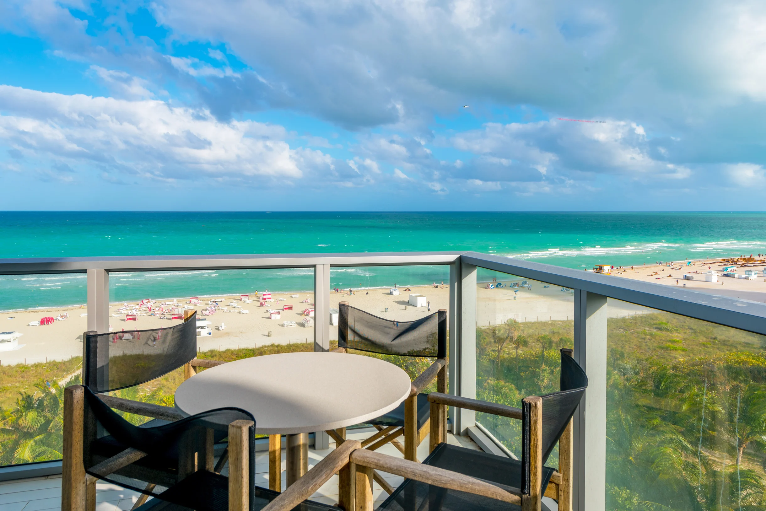 Condo in Miami Beach property photo 5