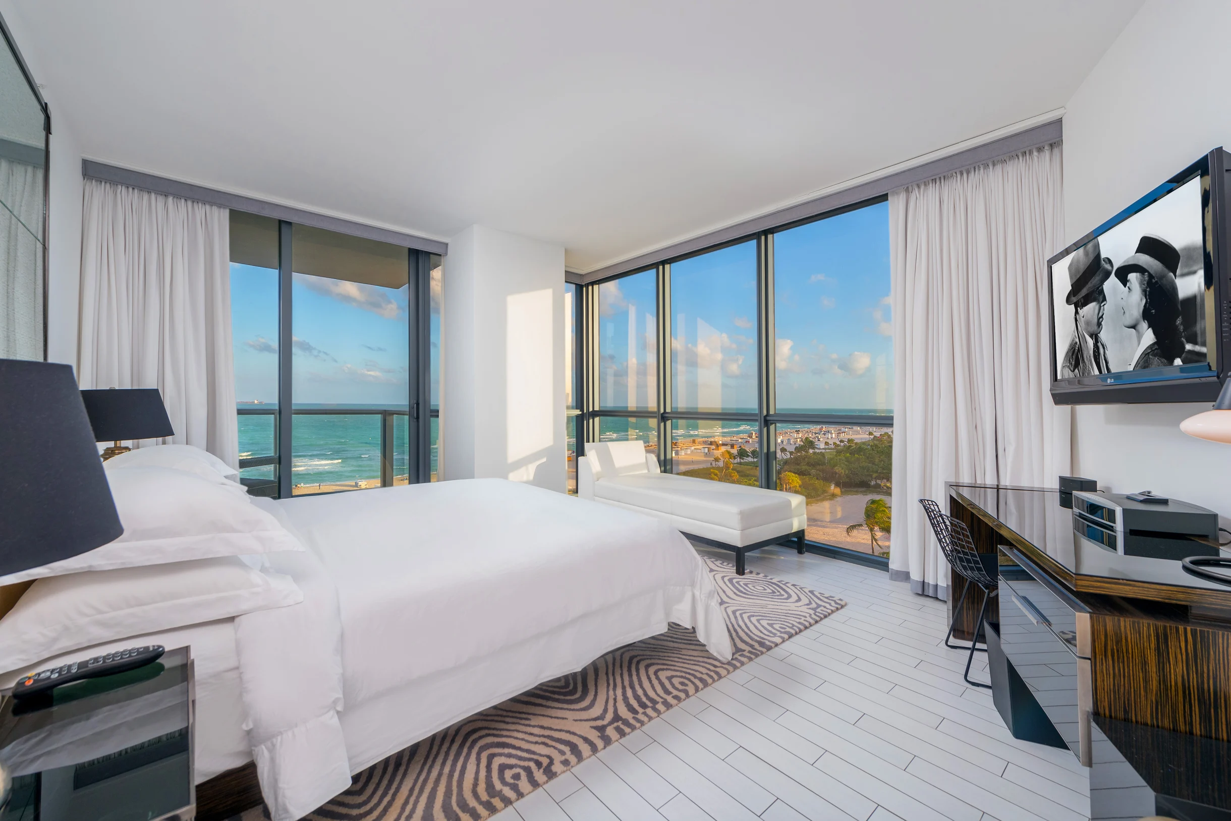 Condo in Miami Beach property photo 1