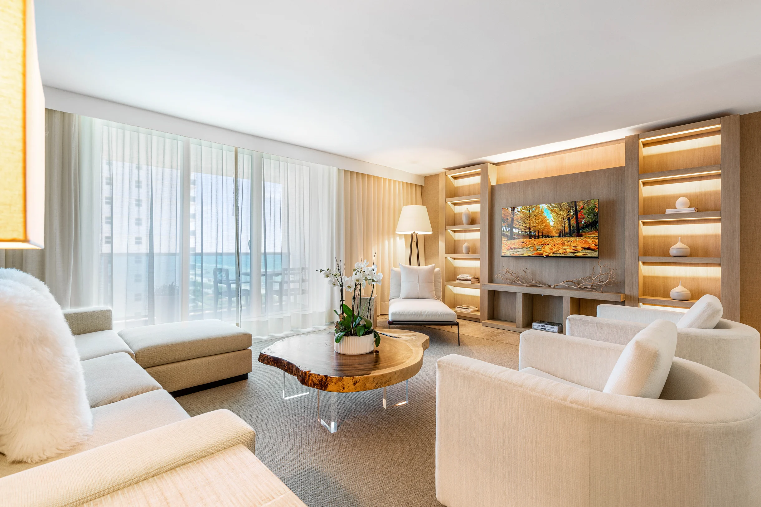 Condo in Miami Beach property photo 1