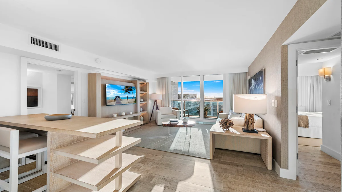 Condo in Miami Beach property photo 4