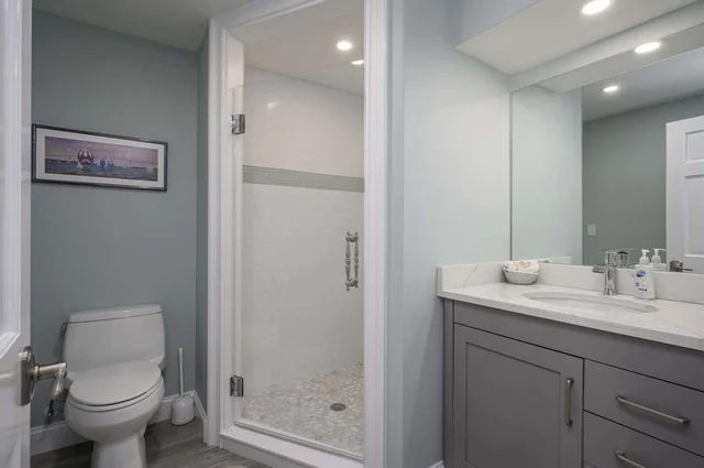 Home in Hyannis Port property photo 19