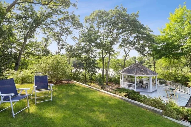 Home in Hyannis Port property photo 48