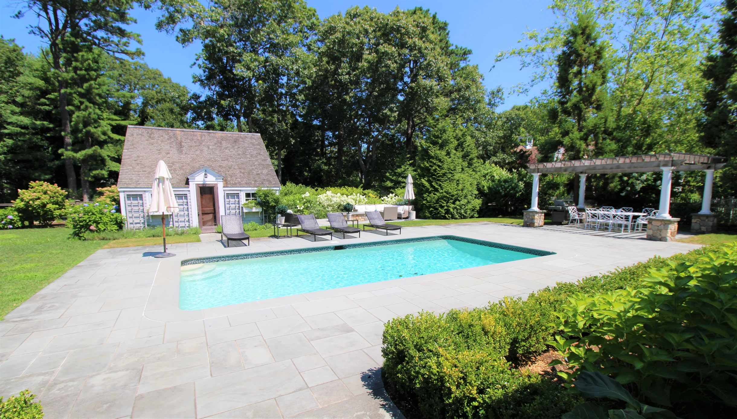 Home in Osterville property photo 2