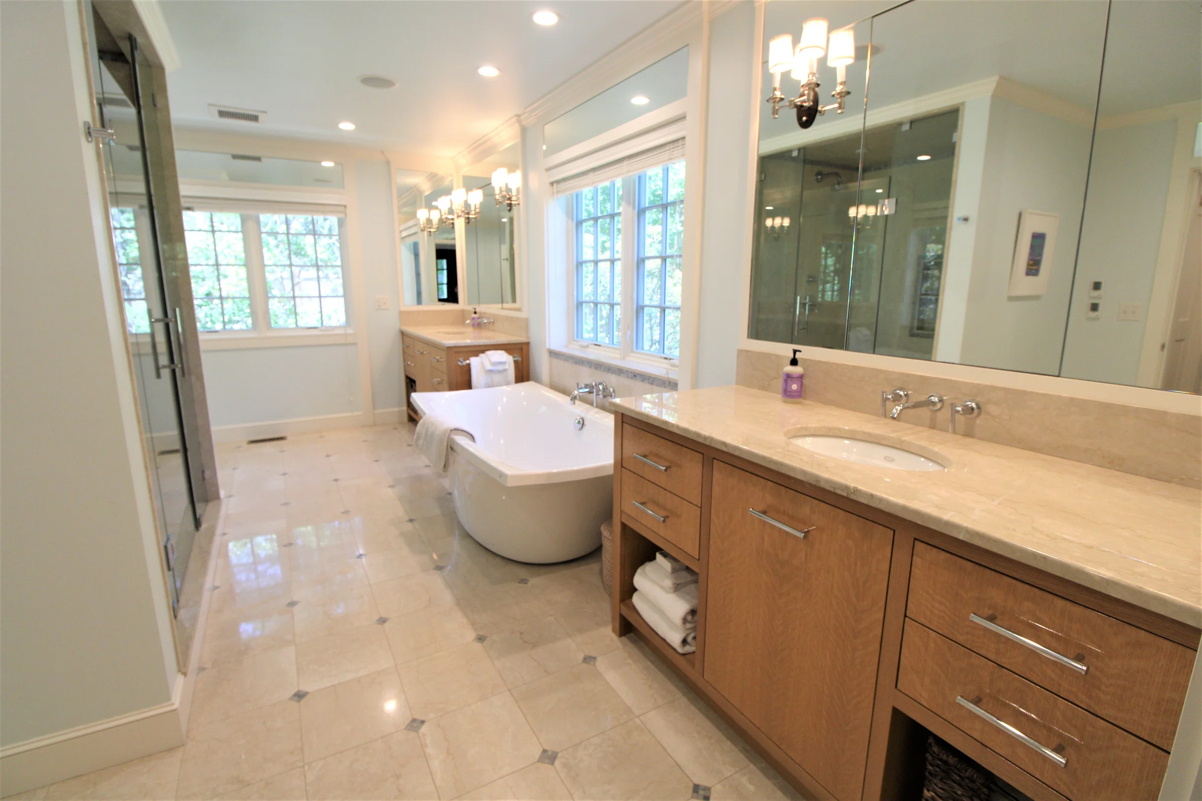 Home in Osterville property photo 7