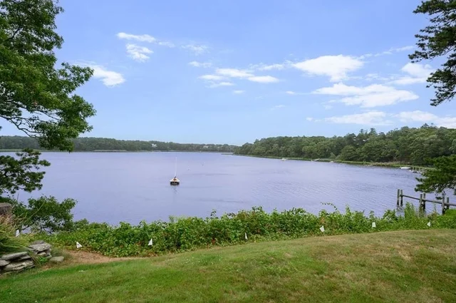 Home in Cotuit property photo 7