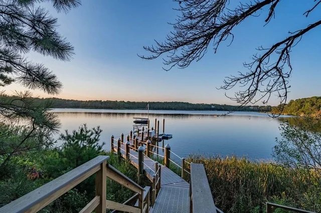 Home in Cotuit property photo 11