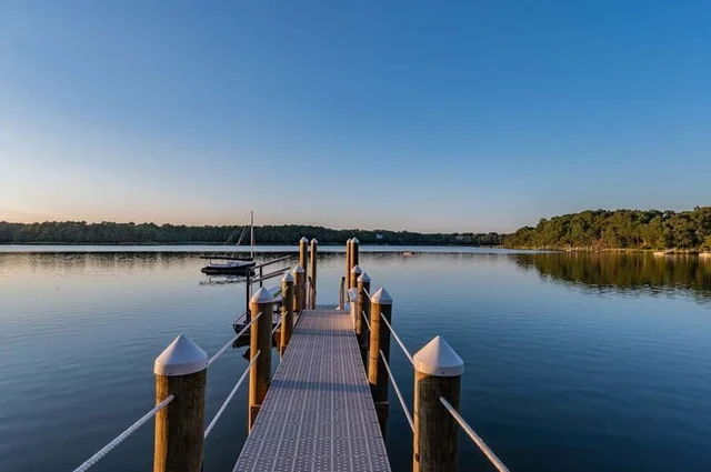 Home in Cotuit property photo 12