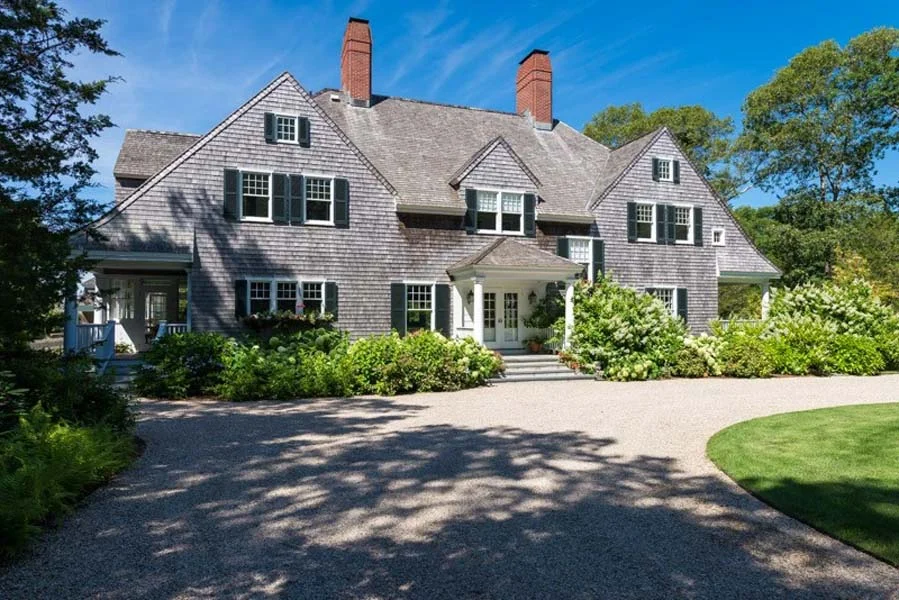 Home in Osterville property photo 2