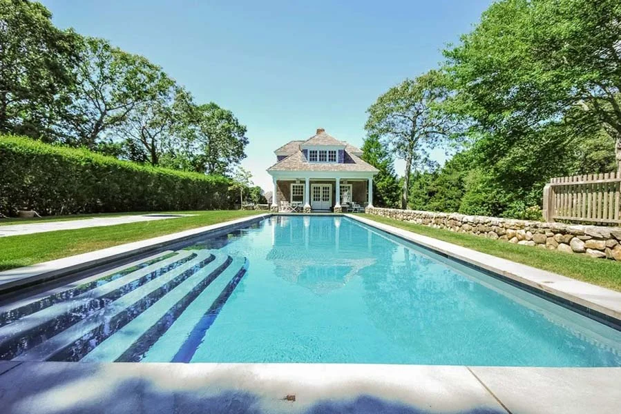 Home in Osterville property photo 3