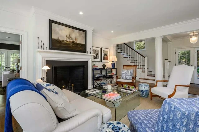 Home in Osterville property photo 12