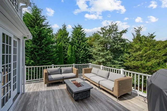 Home in Osterville property photo 11