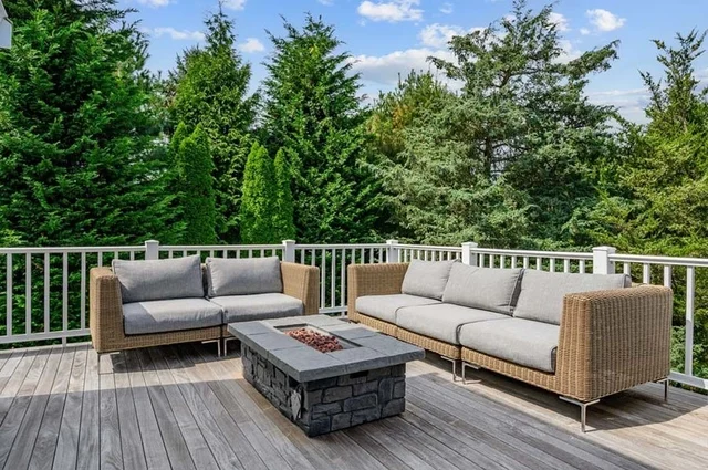 Home in Osterville property photo 14