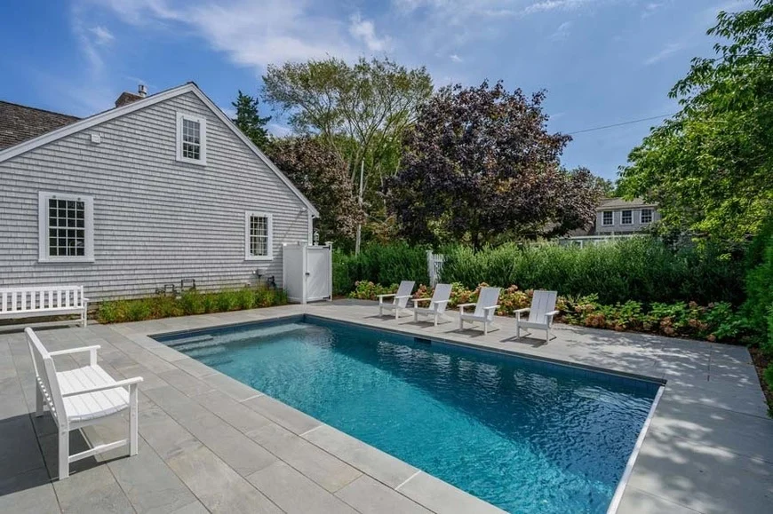 Home in Osterville property photo 2