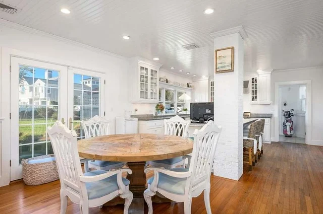 Home in West Yarmouth property photo 10