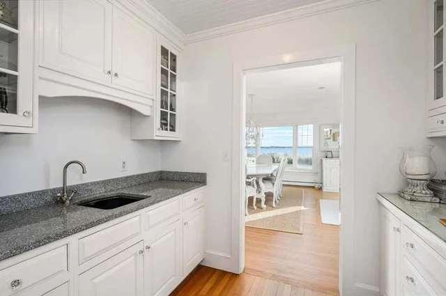Home in West Yarmouth property photo 14