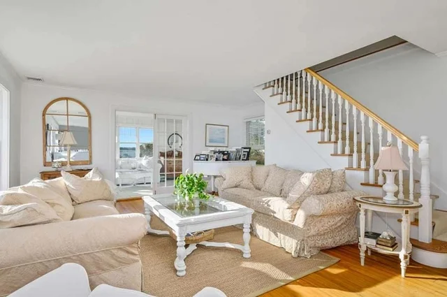 Home in West Yarmouth property photo 17