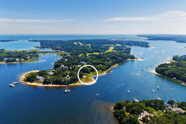 Home in Barnstable property photo 18