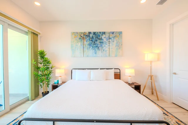 Bedroom 1 image 1