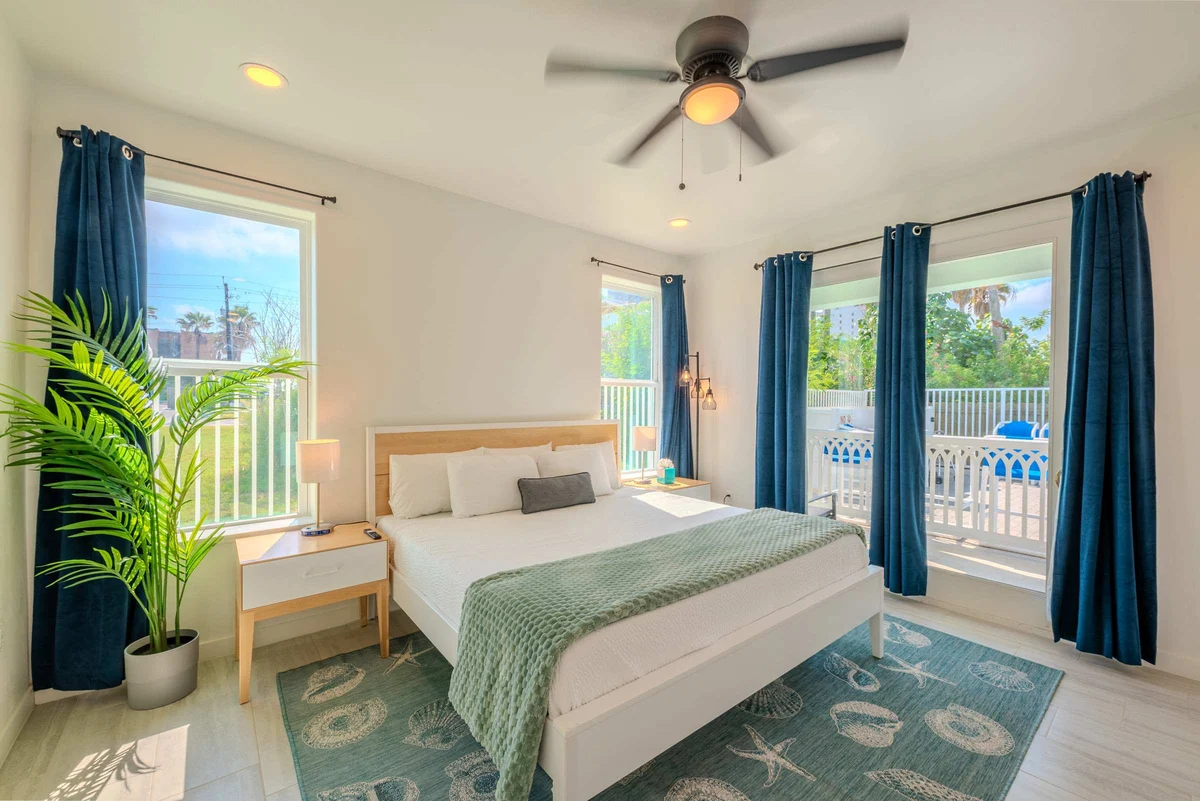 Apartment in South Padre Island property photo 3
