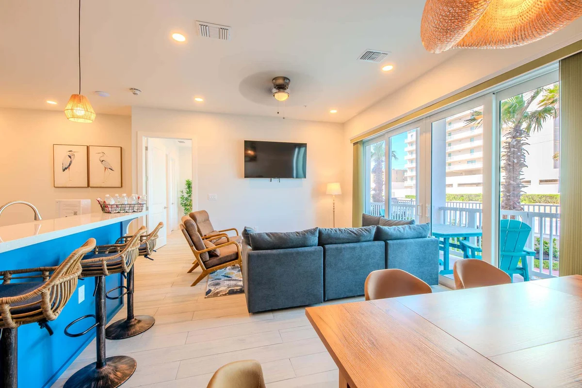 Apartment in South Padre Island property photo 3