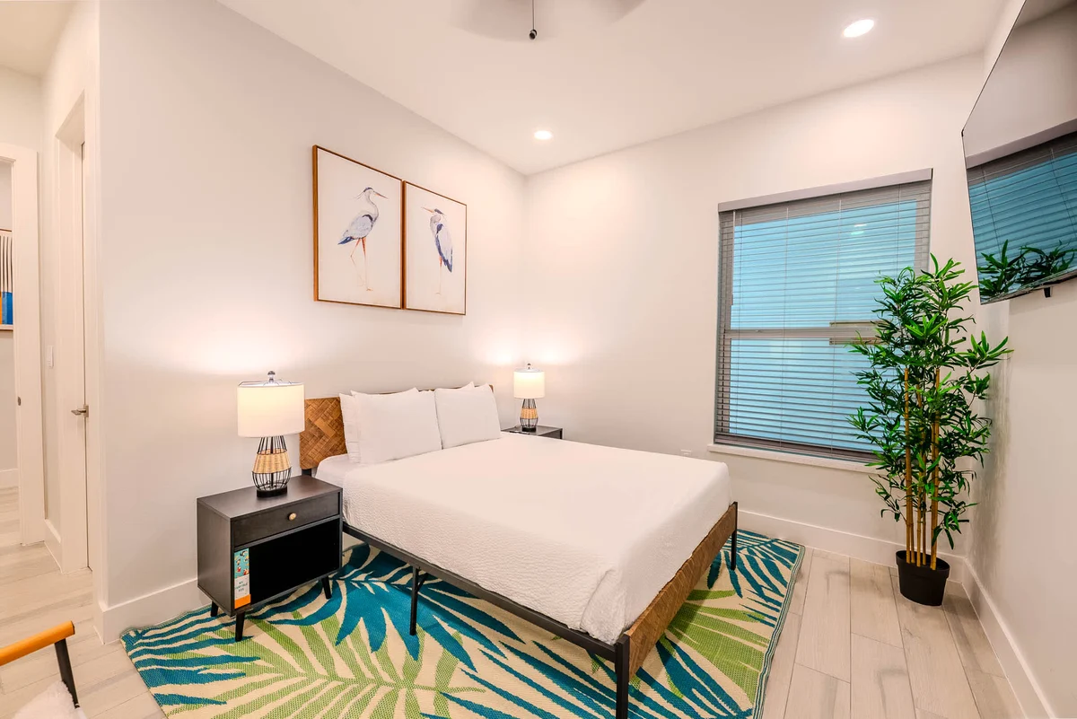Bedroom image 1