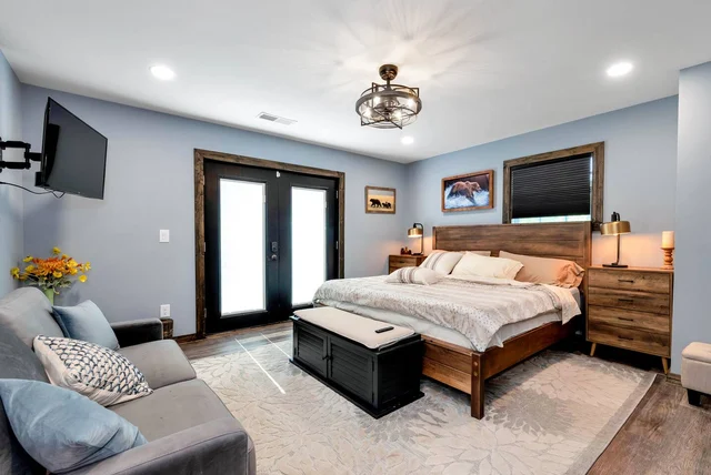 Bedroom 1 image 1