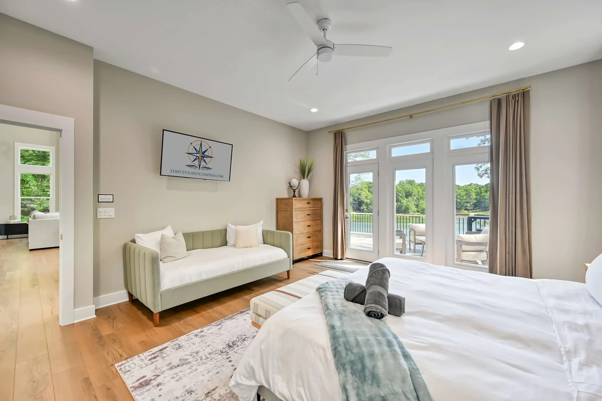 Bedroom image 1