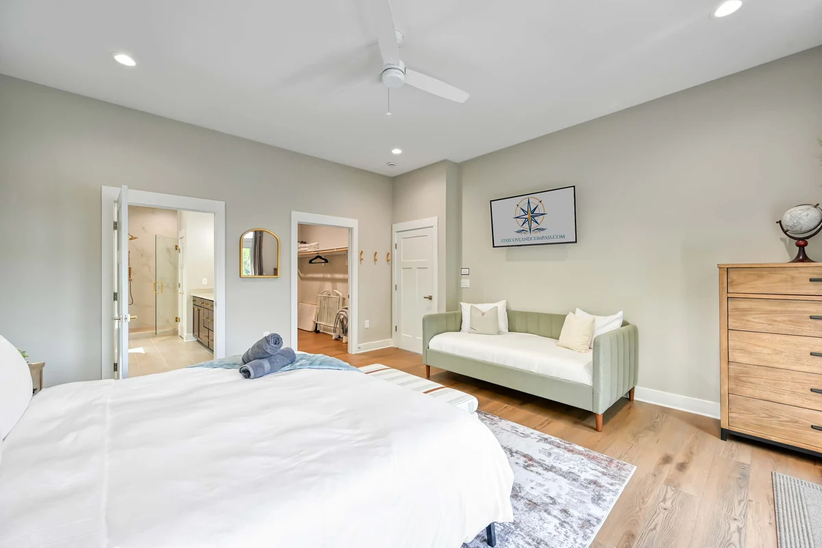Bedroom image 1