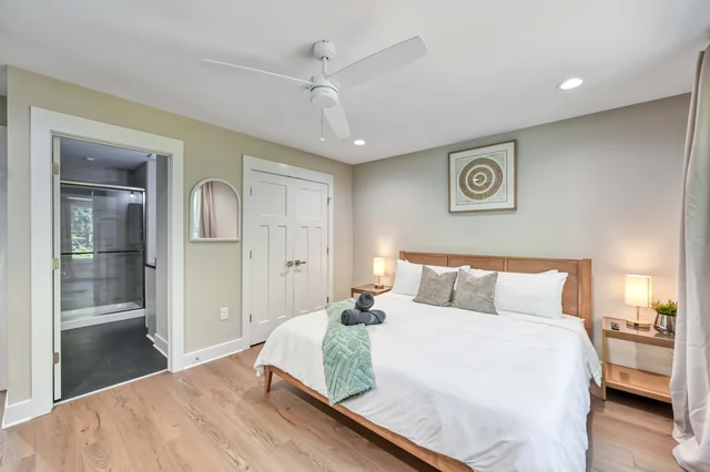 Bedroom image 1